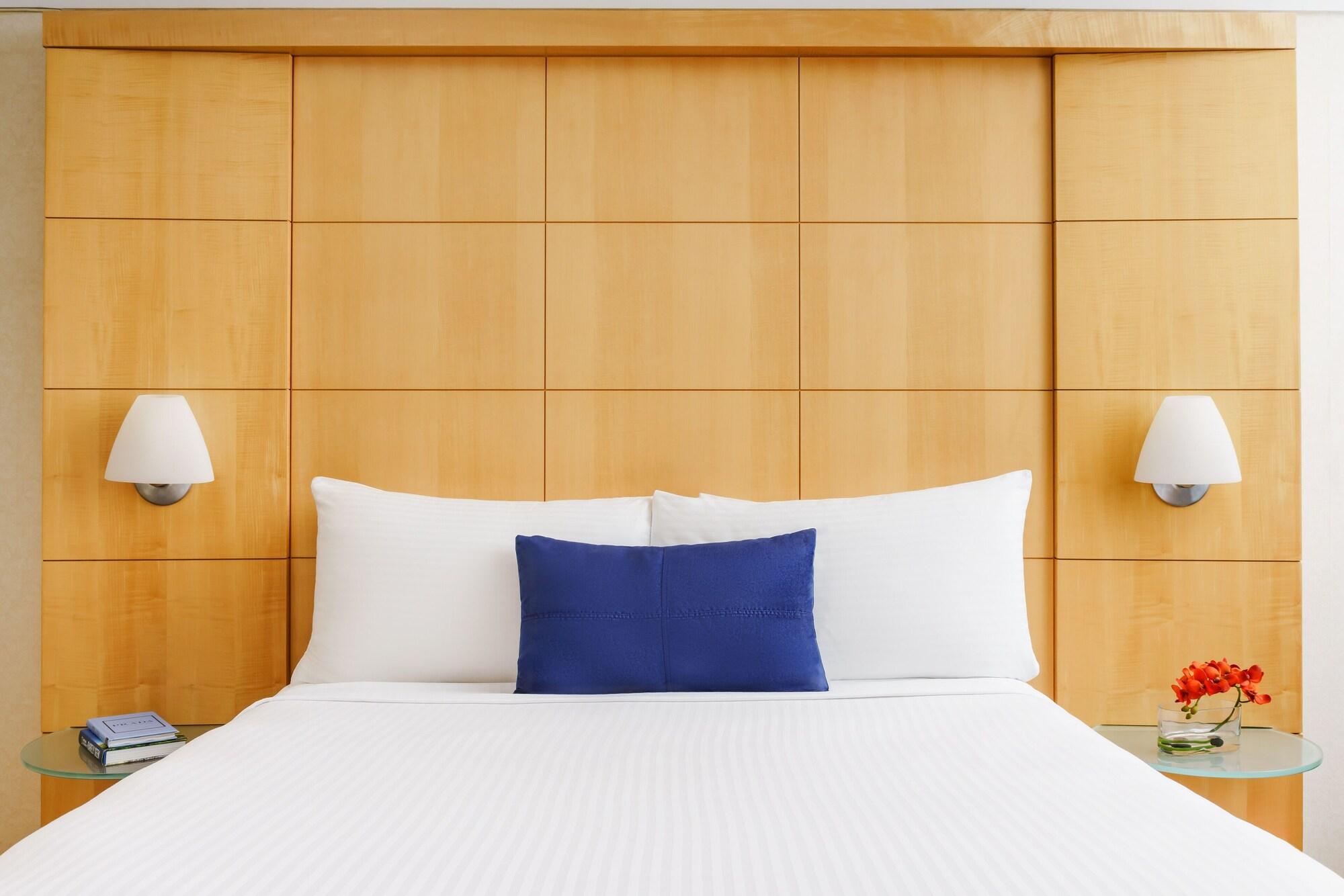 Hotel Millennium Premier New York Times Square Esterno foto